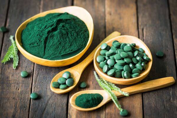 spirulina chlorella algas superalimentos antioxidantes